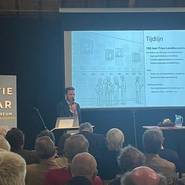 Directeur Peter Wester tijdens het startsymposium