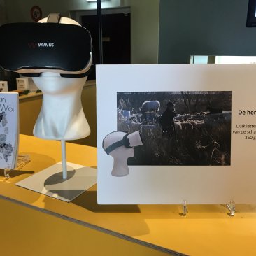 Informatiebord 'Duik letterlijk in de wereld van de schaapherder met een 360 gradenvideo' 