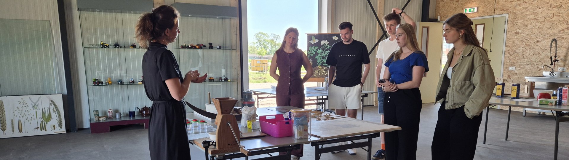 Studenten van de pabo in onze nieuwe educatieruimte