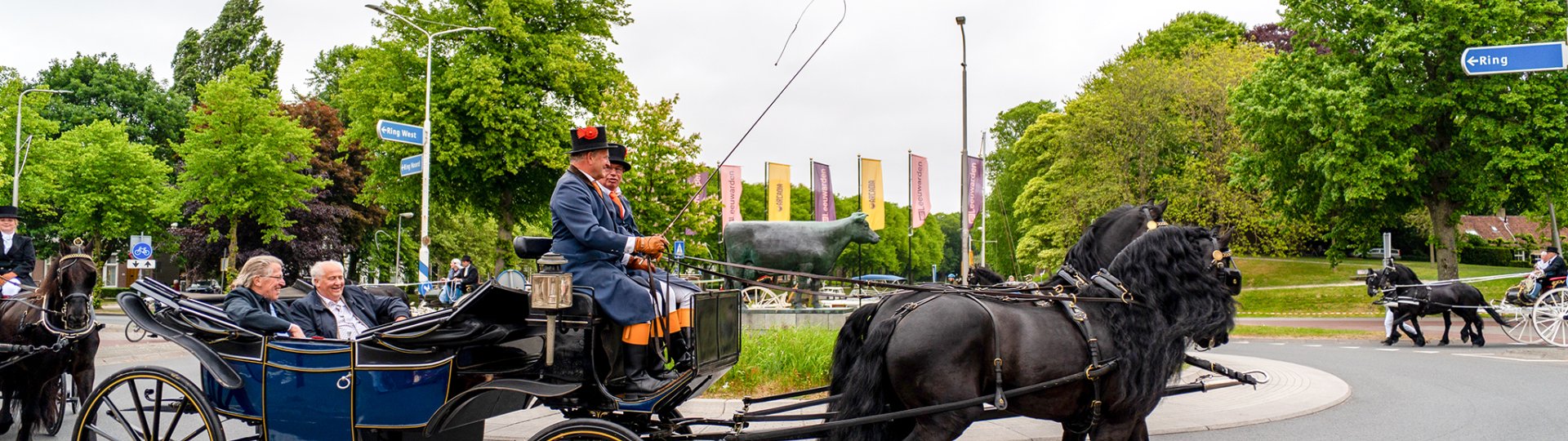 De Fryske Quadrille op de rotonde bij Us Mem, foto door Nando Dirksen