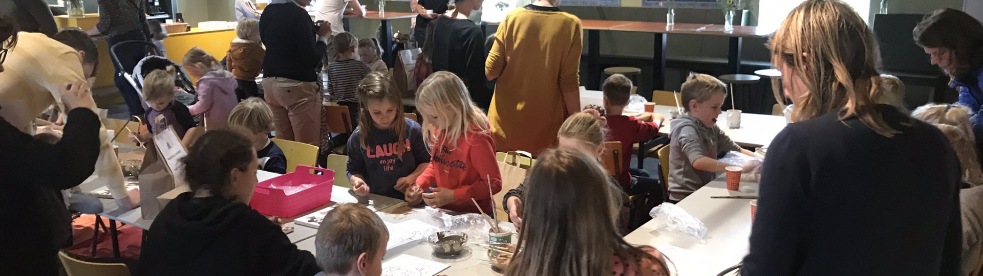 Foyer van het Fries Landbouwmuseum waar volop geknutseld wordt.