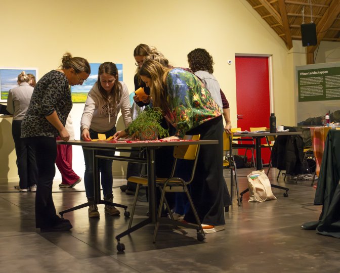 Vergadering in de presentatiezaal