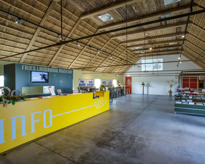 Balie en foyer van het Fries Landbouwmuseum