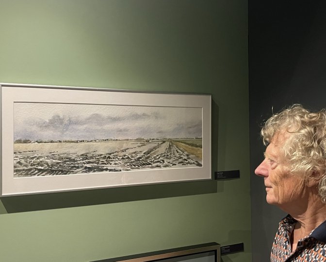 Fred Thoolen voor zijn eigen schilderij