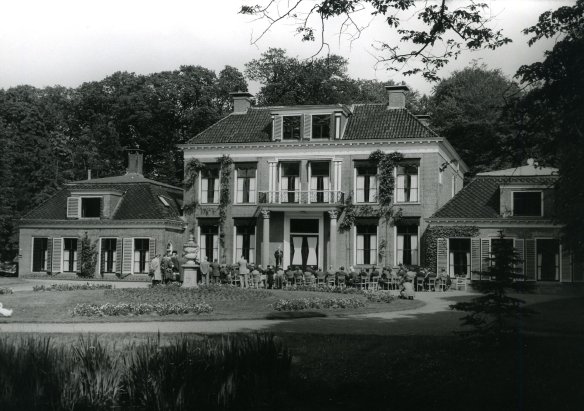 Foto uit 1956 van landgoed Stania State in Oentsjerk