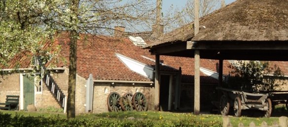 De oude Friese Greidboerderij bij Museum Warten